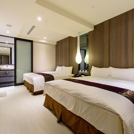 Stay Hotel - Taichung Zhongqing מראה חיצוני תמונה