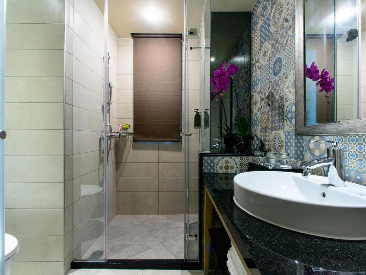 Stay Hotel - Taichung Zhongqing מראה חיצוני תמונה