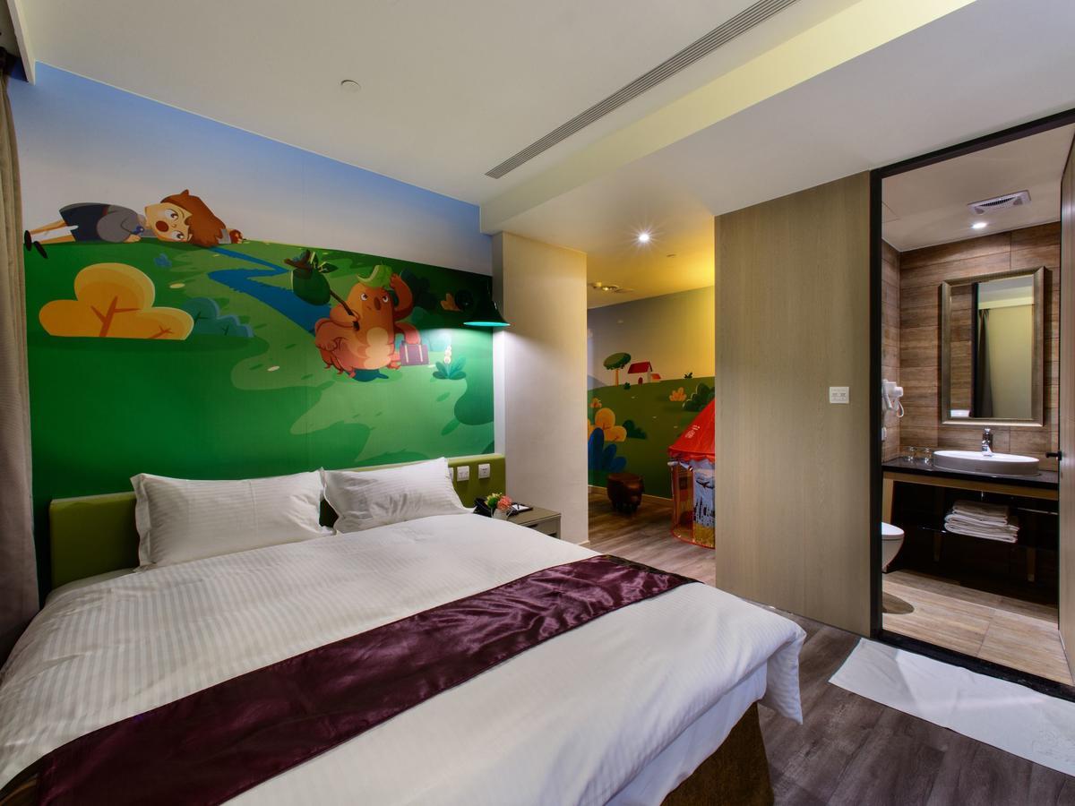 Stay Hotel - Taichung Zhongqing מראה חיצוני תמונה