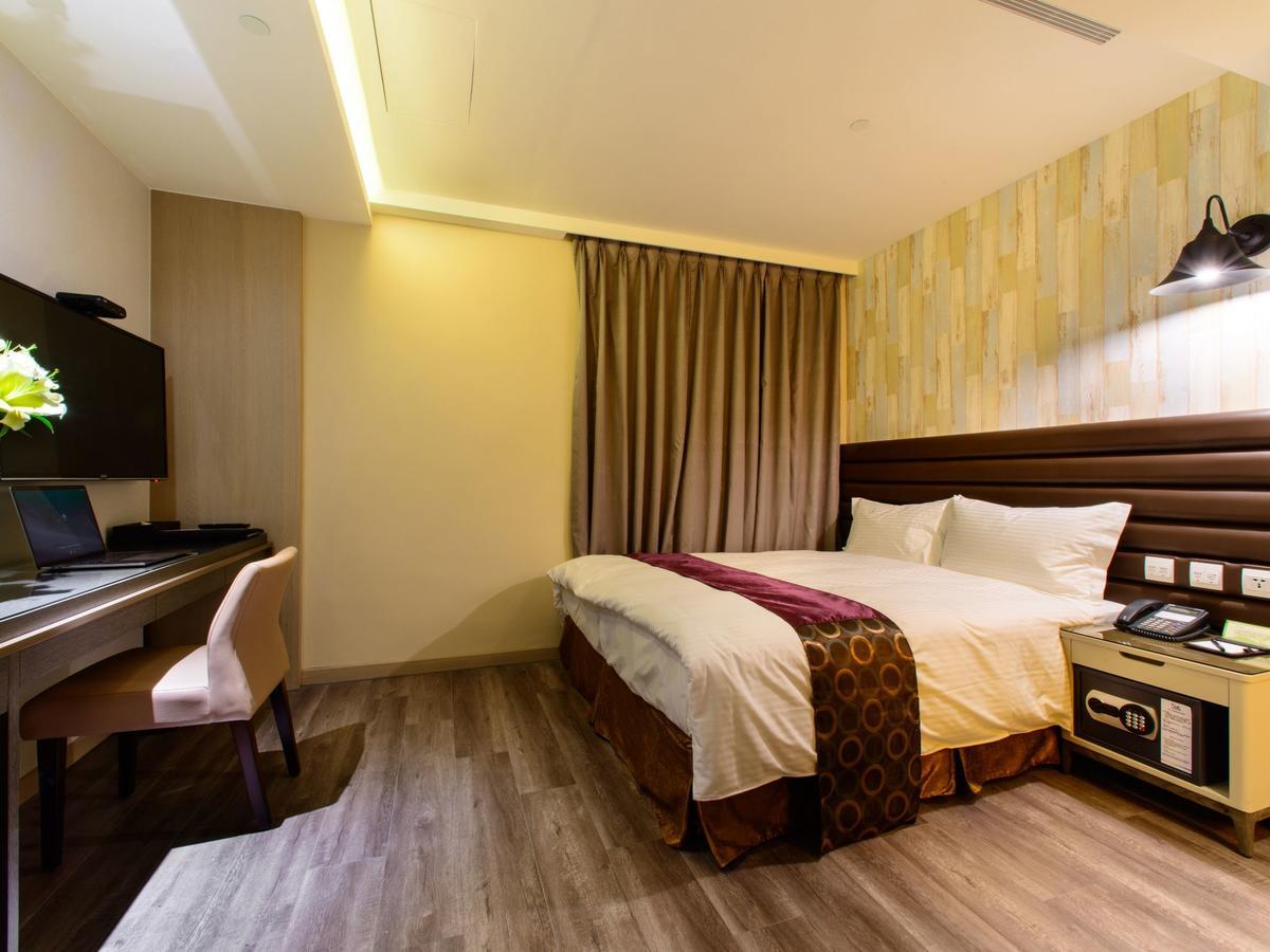 Stay Hotel - Taichung Zhongqing מראה חיצוני תמונה