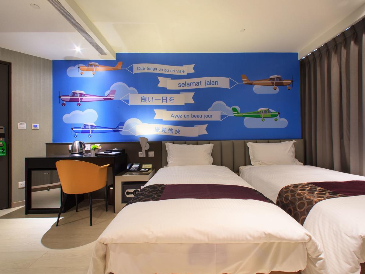 Stay Hotel - Taichung Zhongqing מראה חיצוני תמונה