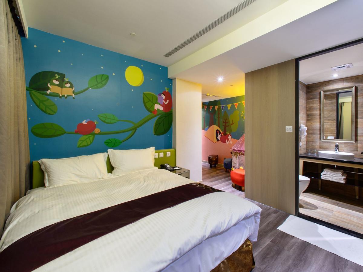 Stay Hotel - Taichung Zhongqing מראה חיצוני תמונה