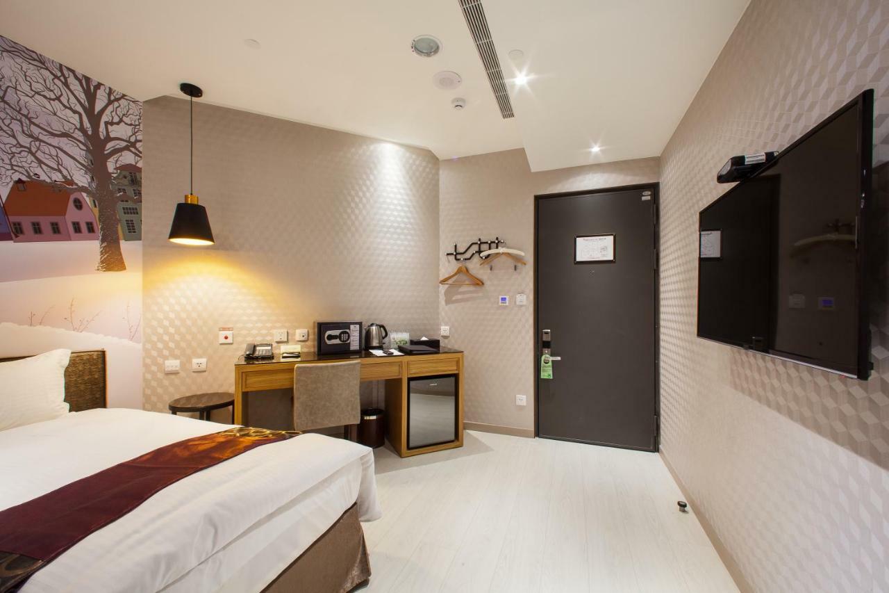 Stay Hotel - Taichung Zhongqing מראה חיצוני תמונה